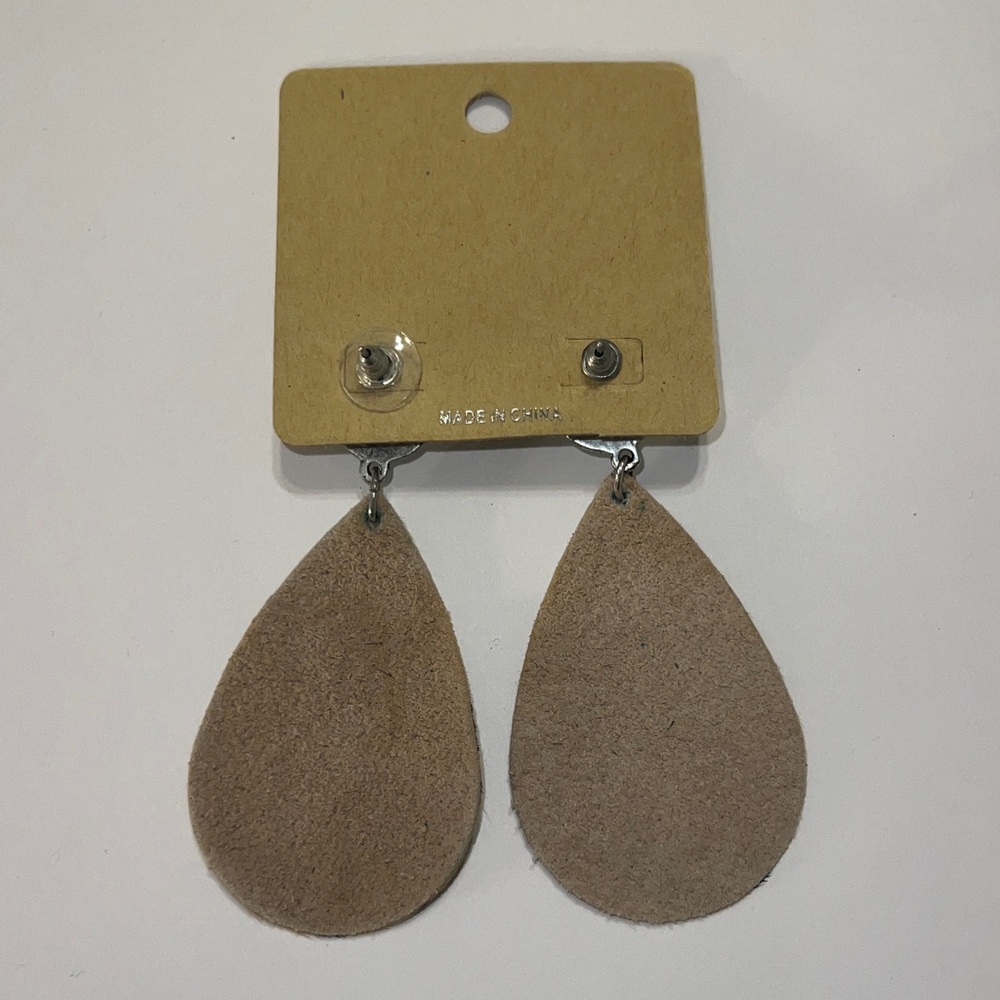 ISAC Leopard Print & Turquoise Lightweight Teardrop Earrings - Picture 4 of 4